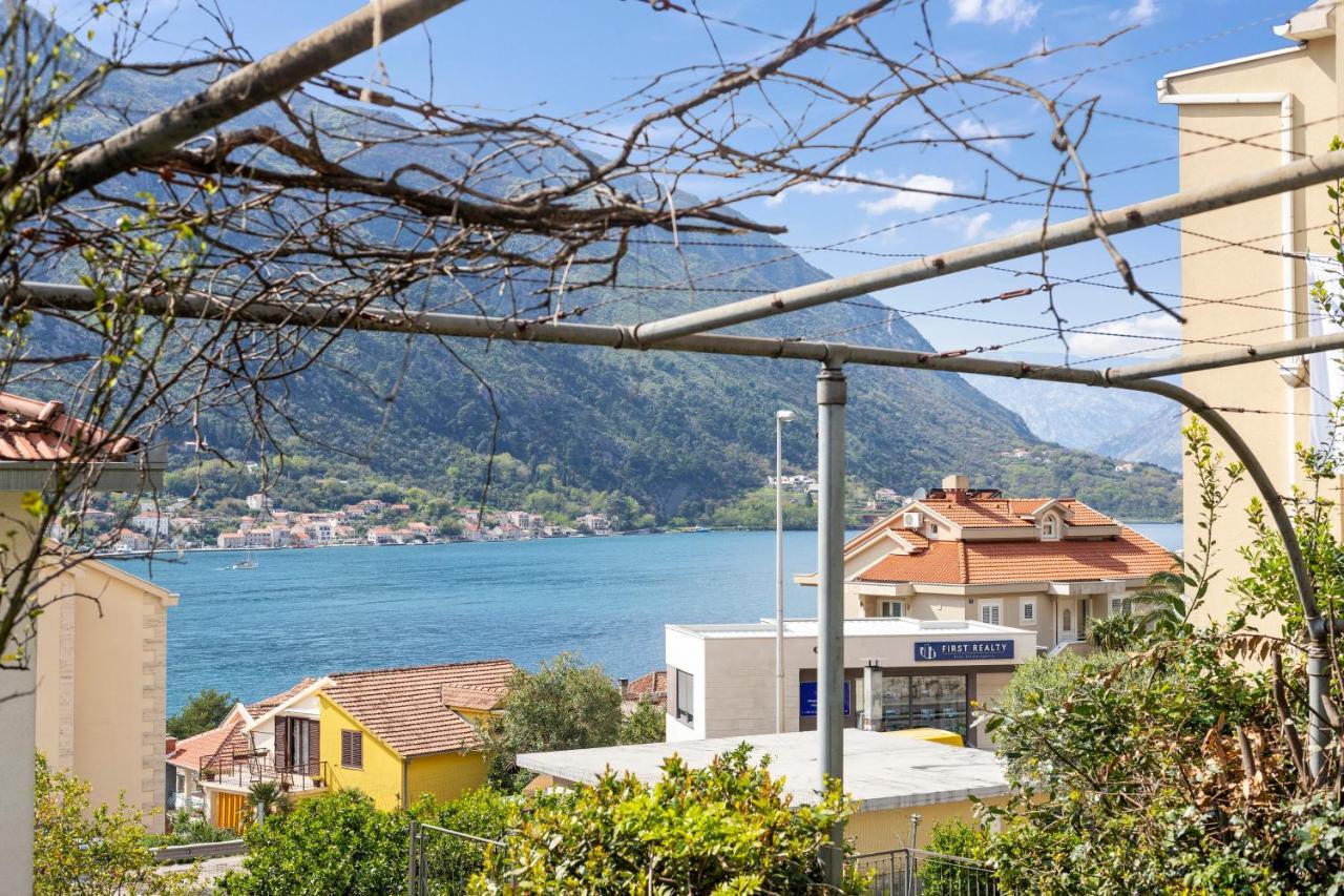 Apartments Casa Mia Cattaro Esterno foto